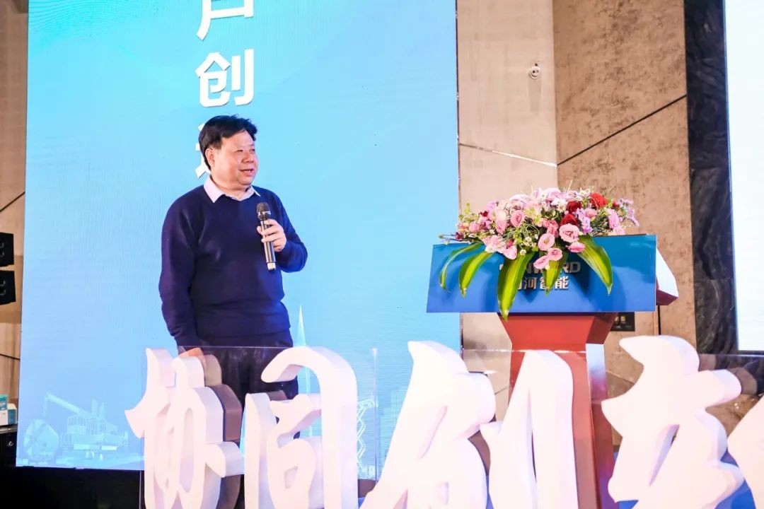 饕餮盛宴！银河集团9873cm智能?建华建材预造桩施工设备与技术互换会隆沉召开