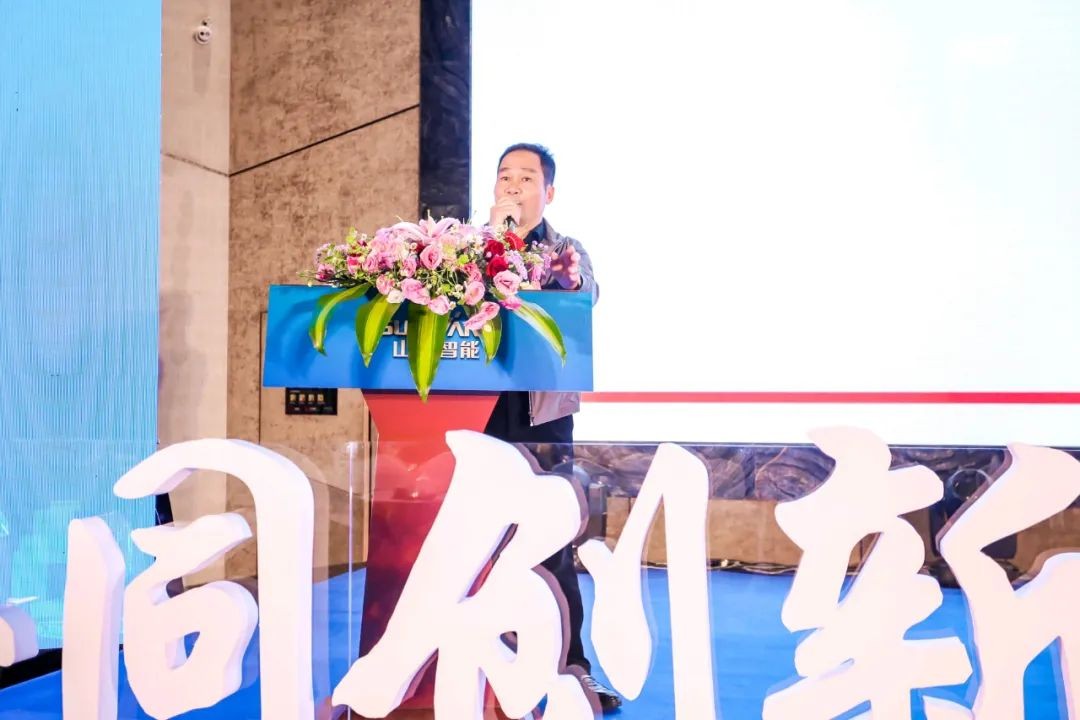 饕餮盛宴！银河集团9873cm智能?建华建材预造桩施工设备与技术互换会隆沉召开