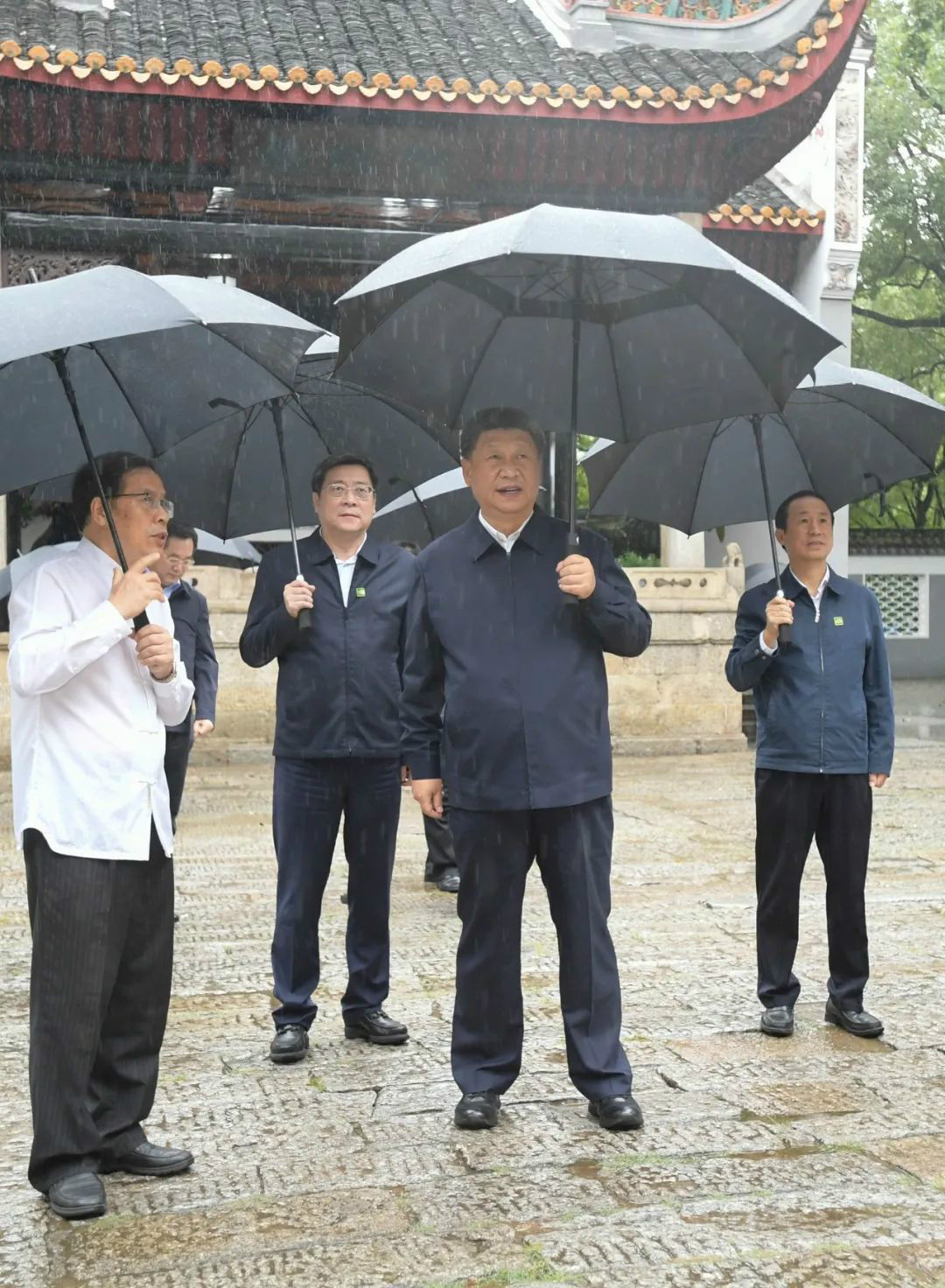 习近平在长沙调查调研