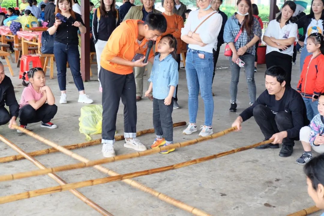 童年分歧Young，稻花香里亲子欢——银河集团9873cm智能组织发展六一亲子活动