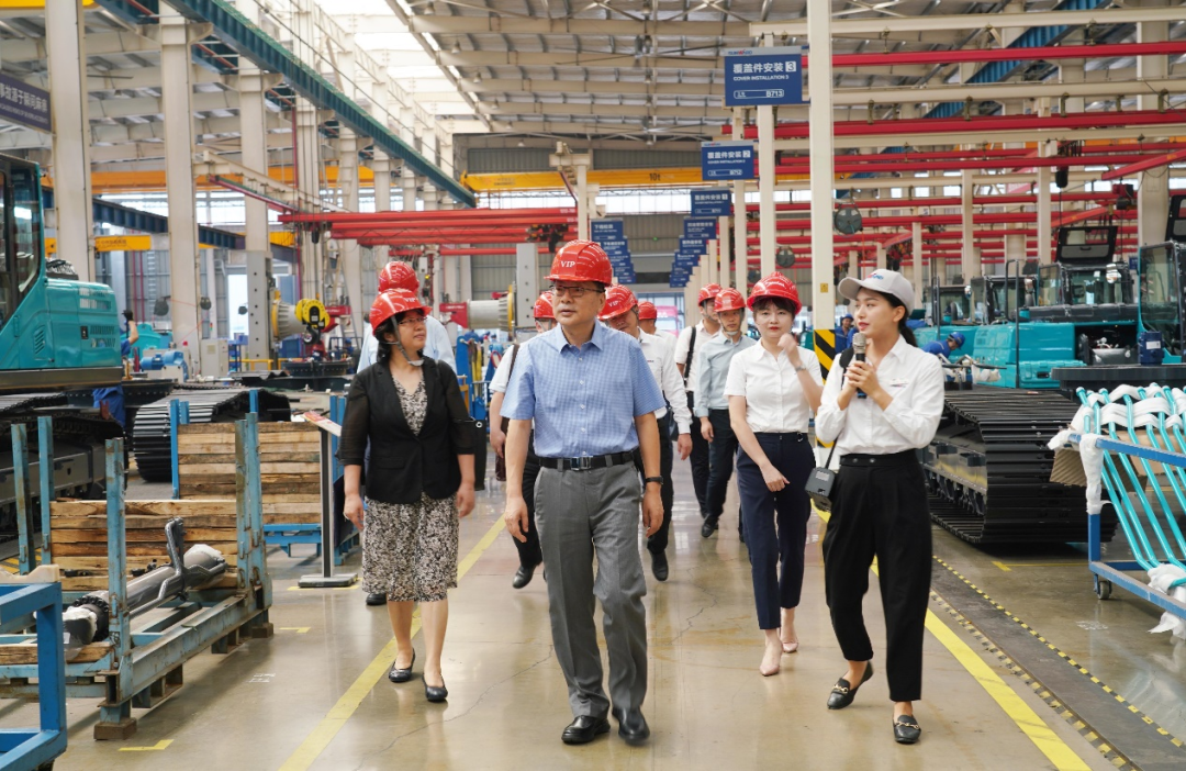 中国出口信誉保险公司辅导一行调研银河集团9873cm智能