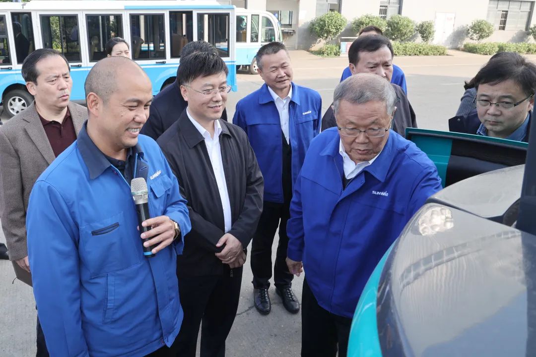 昭通工控总经理景广军调研银河集团9873cm智能