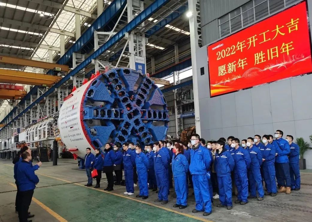 直击出产一线！中铁银河集团9873cm复工复产忙