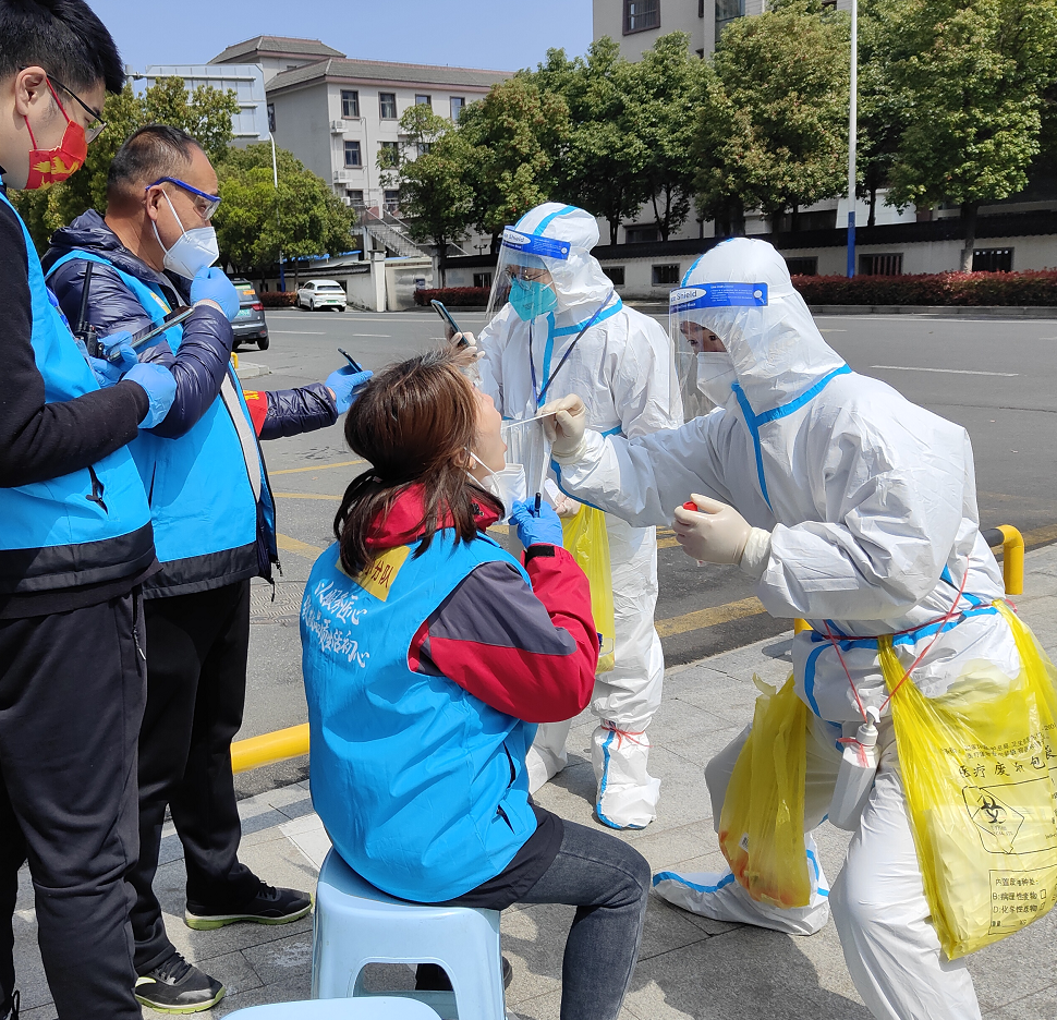 20220330104802_83216 抗击疫情!银河集团9873cm人在行动