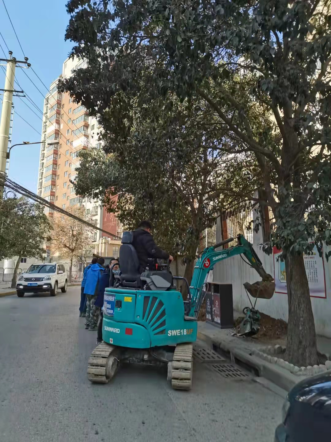 20220415081743_69549 好服务、好设备!银河集团9873cm智能挖掘机再获客户追加订单