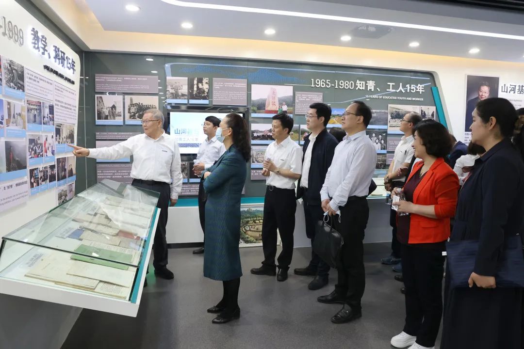 20220518092217_63747 深入产学研合作!中南大学堂长、中国工程院院士田红旗率团造访银河集团9873cm智能