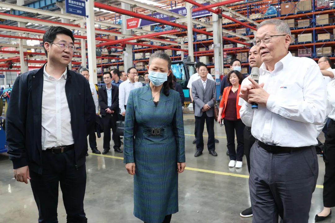 20220518092232_63542 深入产学研合作!中南大学堂长、中国工程院院士田红旗率团造访银河集团9873cm智能