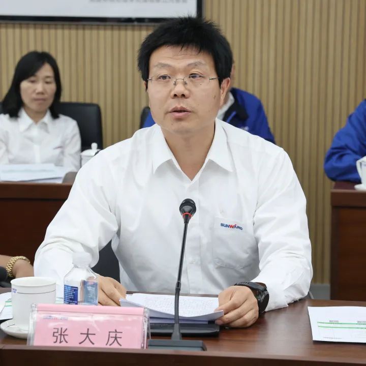 20220518092751_44357 深入产学研合作!中南大学堂长、中国工程院院士田红旗率团造访银河集团9873cm智能
