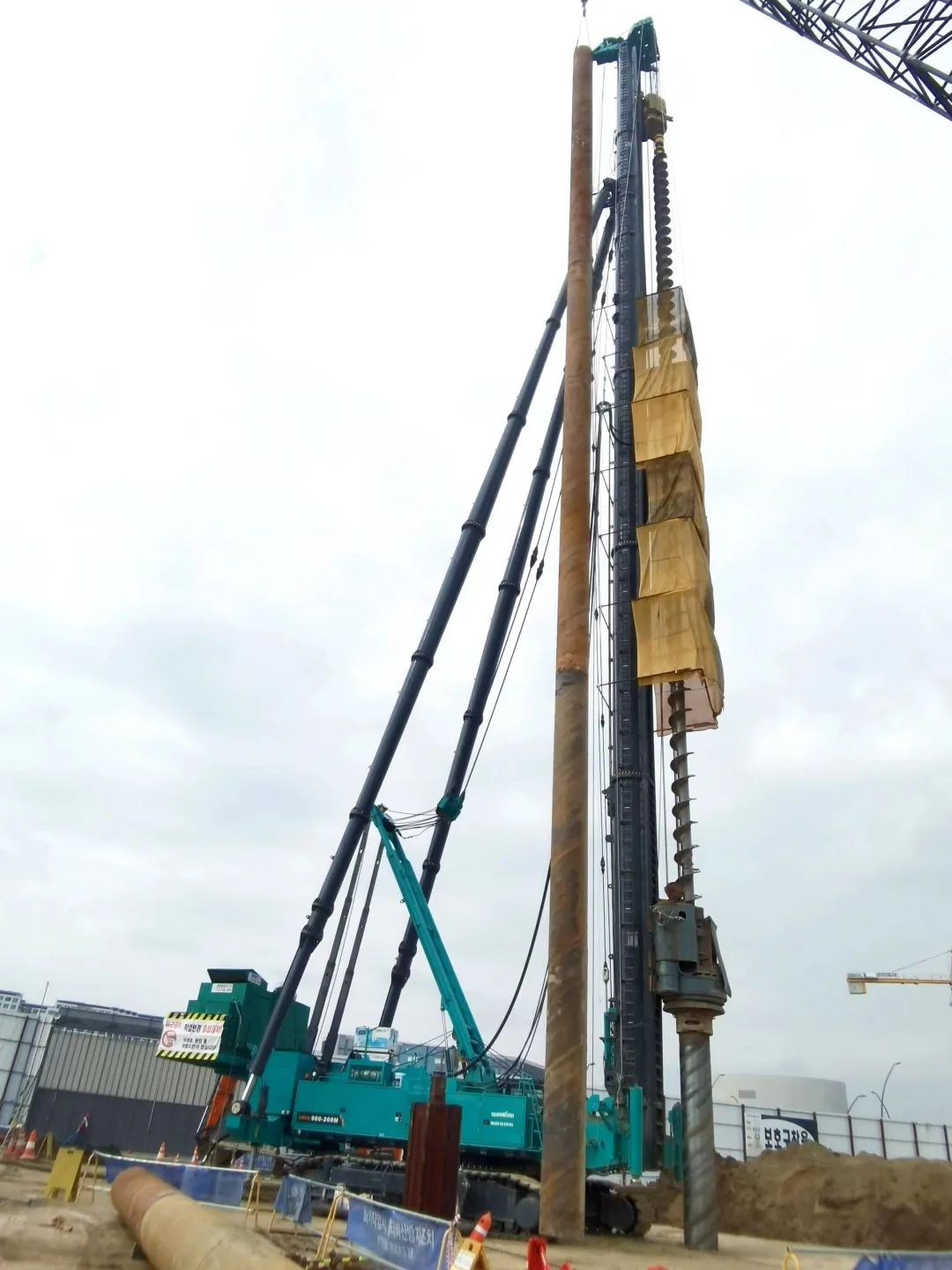 “全球最高桩架」馗露头角！银河集团9873cm智能实力助建韩国首尔麻古MICE综合园区