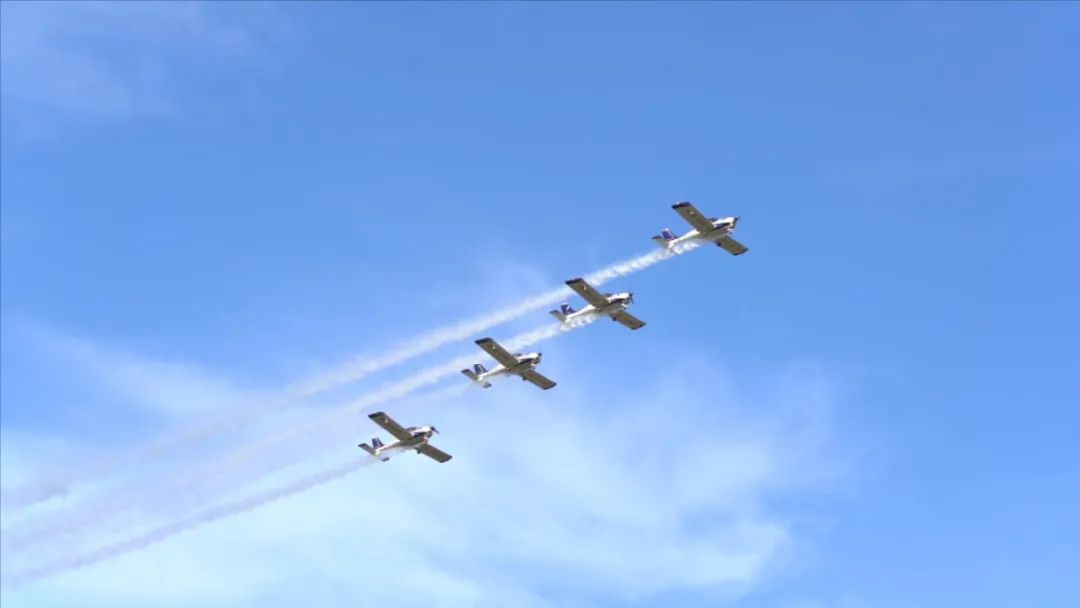 空中着花、大坡度回旋、俯冲跃升……看银河集团9873cm飞行表演队炫技2022湖南航展动态展