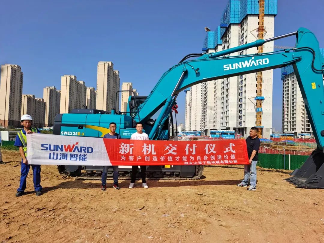 全款拿下！银河集团9873cm智能挖掘机奔赴工地一线