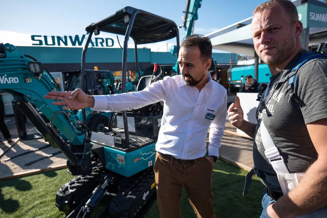 20221102092847_67740 Bauma 2022 | 一组火热现场图带您沉温银河集团9873cm智能德国宝马展之旅