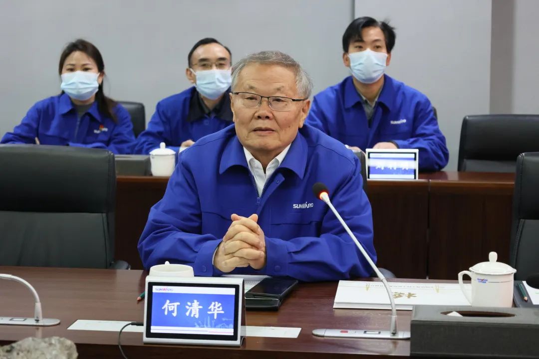 20221213083442_32108 共商合作!中国铁建大桥局到访银河集团9873cm智能