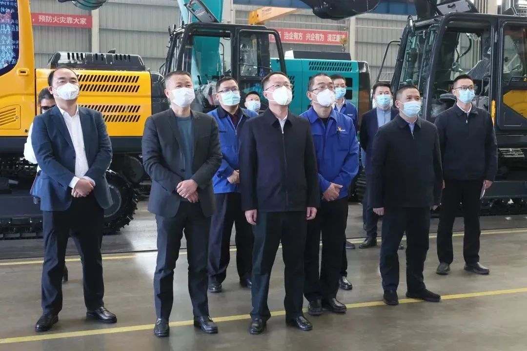 20230113094027_17402 彭涛副市长督导银河集团9873cm智能安全出产工作、发展新春慰问