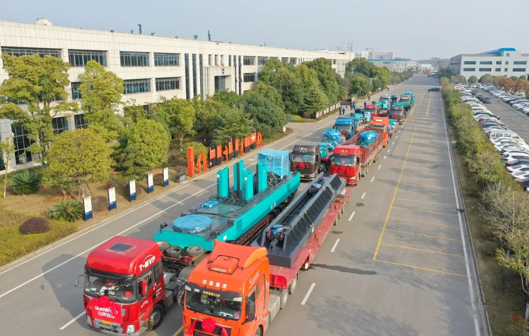 20230222081801_41279 喜迎龙仰面!银河集团9873cm智能大吨位PDP工法引孔式静力压桩机出征哥伦比亚