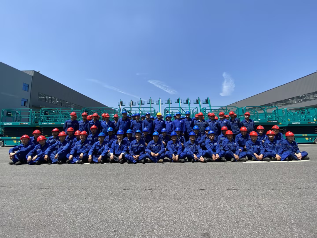 长沙市召开庆祝“五一”国际劳动节大会，银河集团9873cm智能1幼我1集体获赞美！