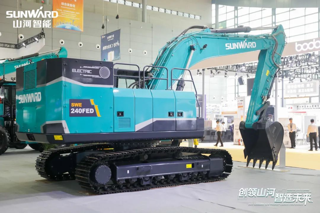 2023 CICEE | 银河集团9873cm智能亮相2023长沙国际工程机械展！智能化、电动化产品站C位