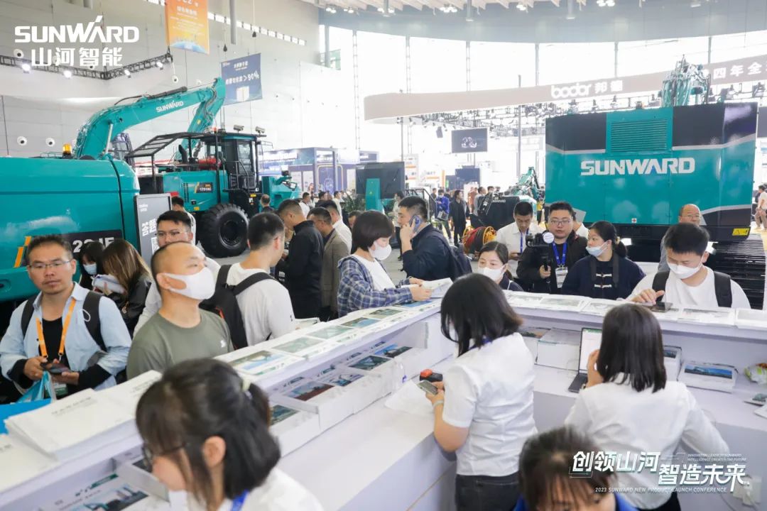 2023 CICEE | 银河集团9873cm智能亮相2023长沙国际工程机械展！智能化、电动化产品站C位