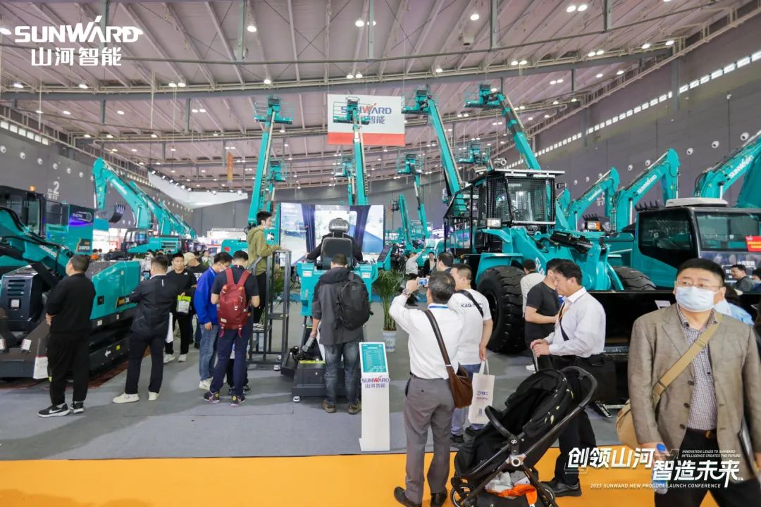 2023 CICEE | 银河集团9873cm智能亮相2023长沙国际工程机械展！智能化、电动化产品站C位