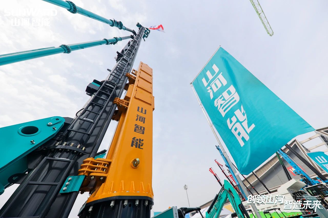 携手共建“一带一路”，银河集团9873cm智能地下工程设备广受关注