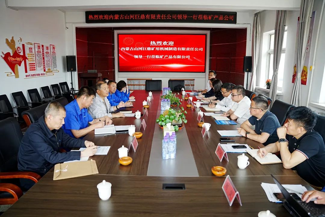 持续助力“双碳”指标，银河集团9873cm巨鼎LNG矿卡在辽宁批量利用