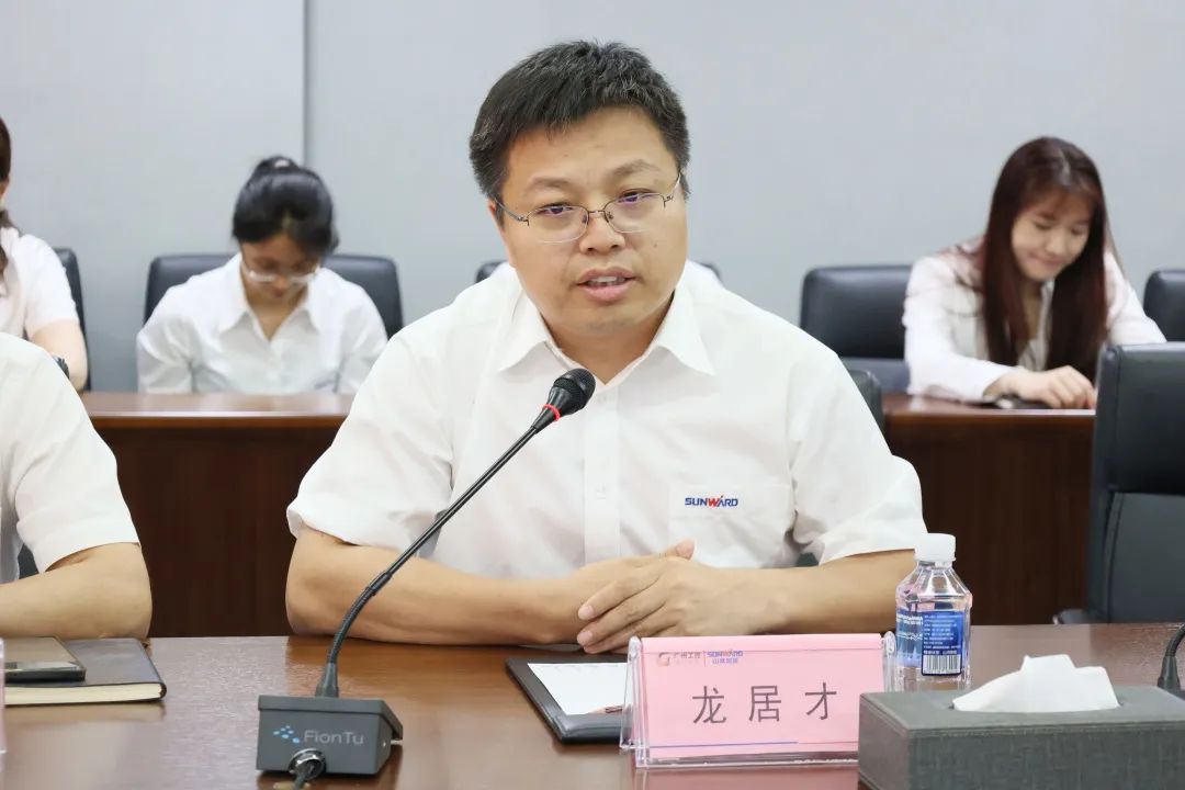 20230625081808_19009 携手开启绿色转型之路!银河集团9873cm智能&漯河盖百氏增程式电动旋挖钻机签约典礼成功进行