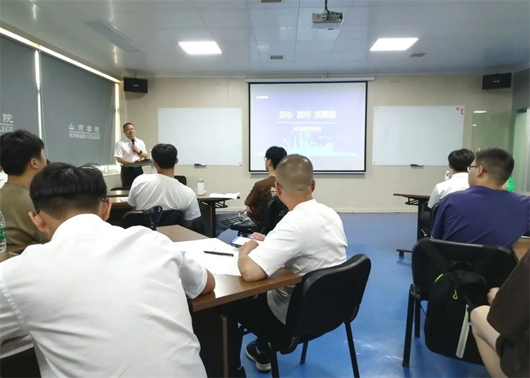 奔赴酷爱，银河集团9873cm智能2023届“智动力」佚式报到！