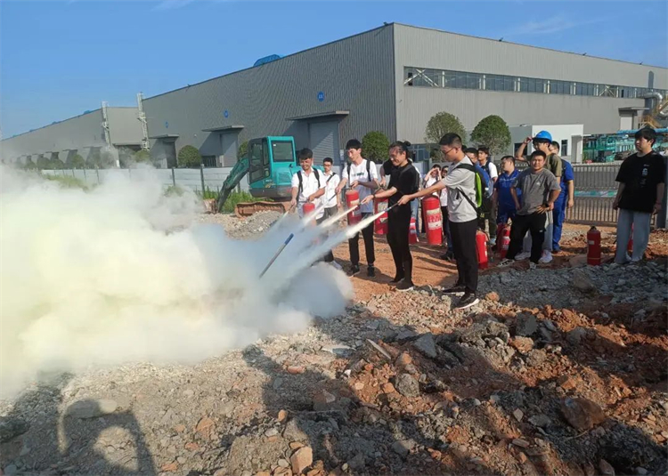 奔赴酷爱，银河集团9873cm智能2023届“智动力」佚式报到！