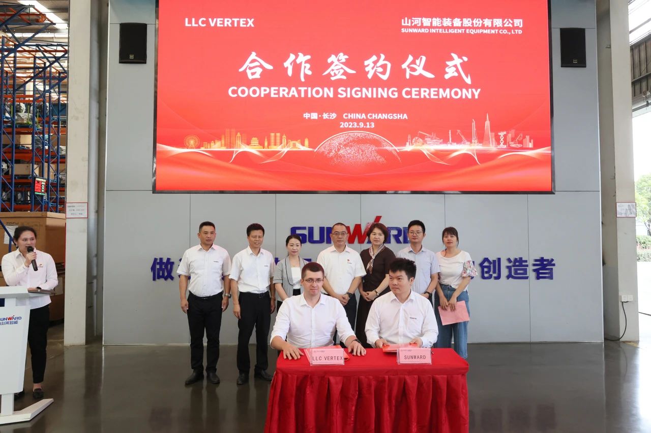 持续进军国际市。∫蛹9873cm智能近百台设备集中发货
