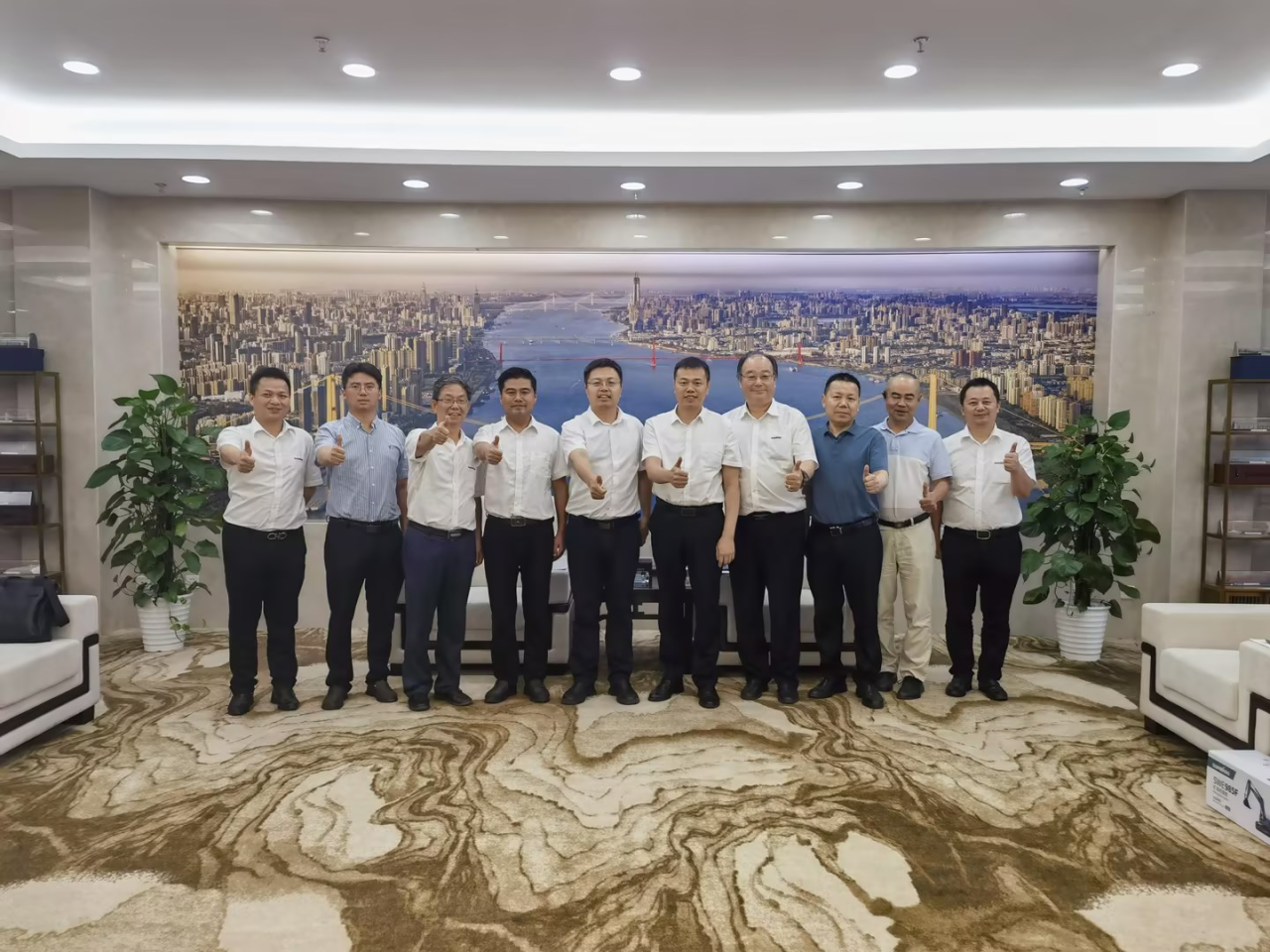 探求深度合作 共攀智建顶峰