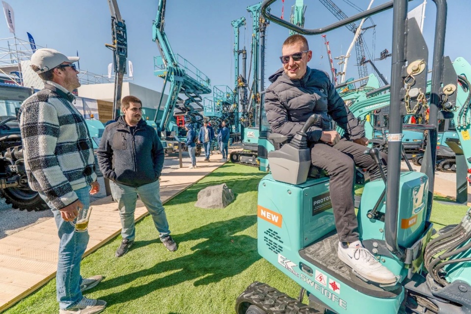 Bauma 2025 | 聚焦2025德国宝马展，索求银河集团9873cm智能的创新设备与可持续解决规划