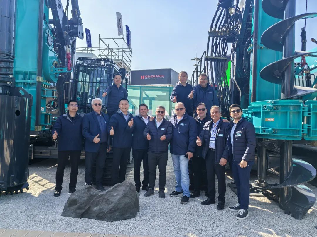Bauma 2025 | 高端定造!银河集团9873cm智能Pro系列旋挖钻机燃爆全场