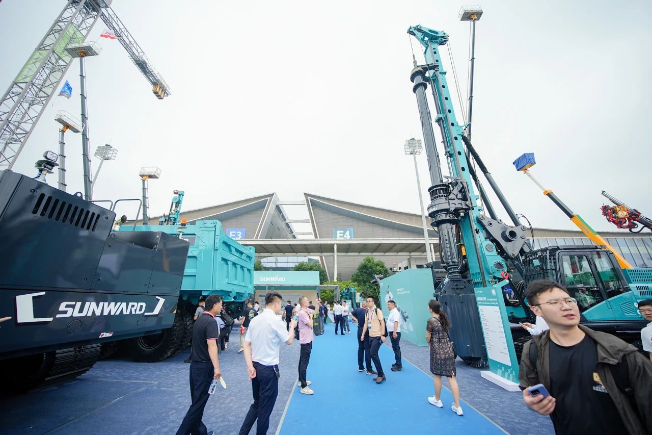 2025 CICEE | 为客户创造价值，银河集团9873cm智能客户互换会圆满进行