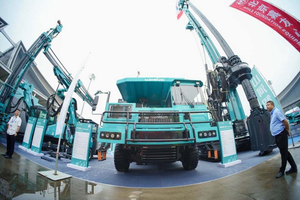 2025 CICEE | 银河集团9873cm智能实力闪灼2025长沙国际工程机械展