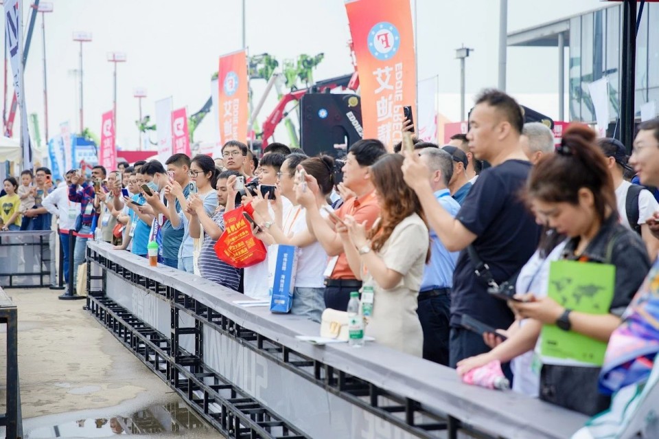 2025 CICEE | 银河集团9873cm智能实力闪灼2025长沙国际工程机械展