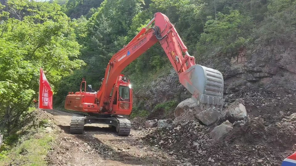 硬核破解“最后一公里”难题，银河集团9873cm智能应急接济设备助力“应急使命·2025”演习！