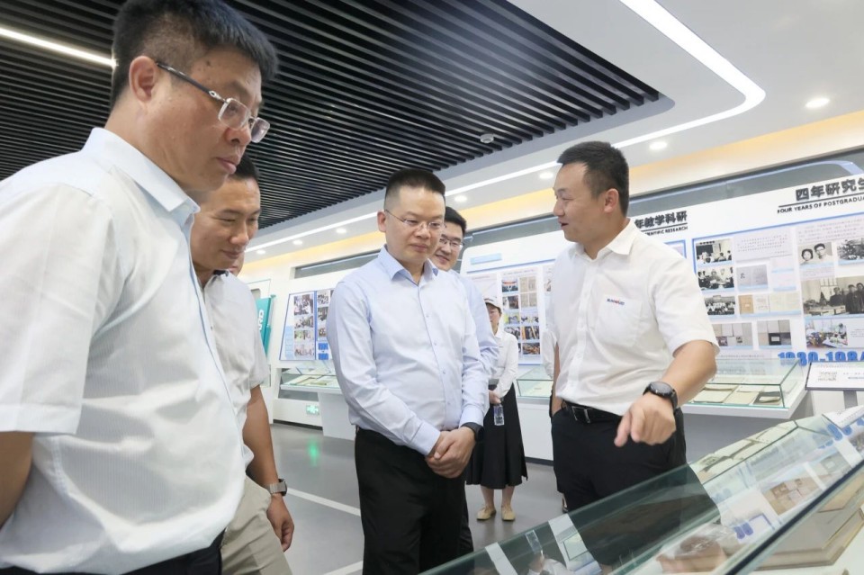 共商合作，建华控股有限公司董事长汪贵华到访银河集团9873cm智能