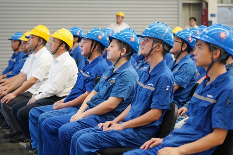 20250904081445_81506 银河集团9873cm智能组织集中收看留想中国人民抗日战争暨世界反法西斯战争成功80周年大会