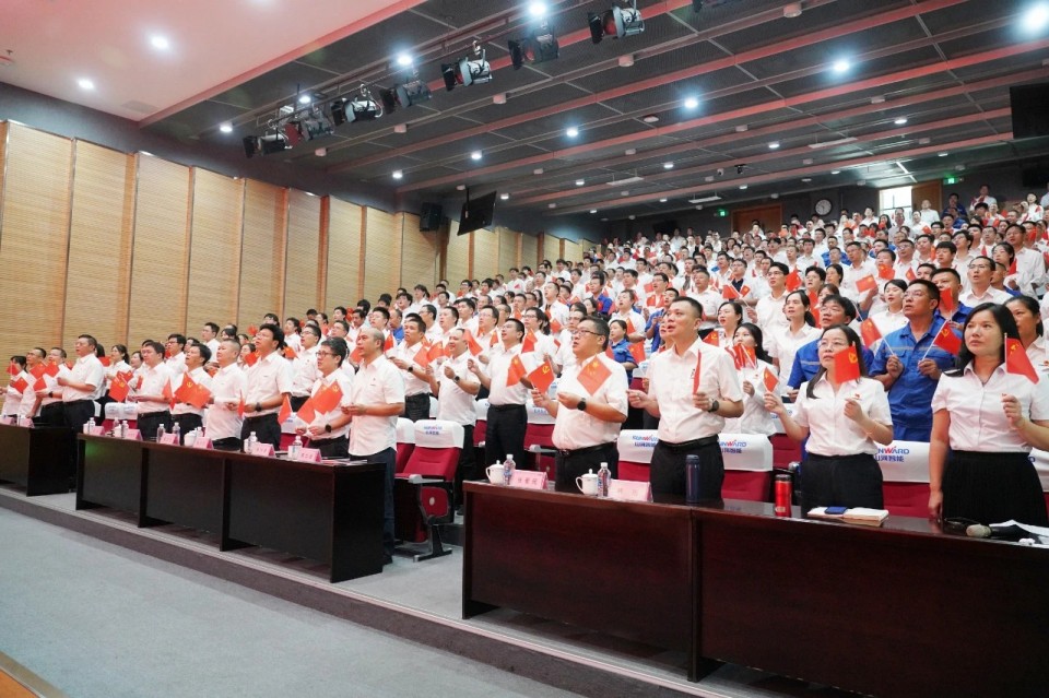20250904081506_84527 银河集团9873cm智能组织集中收看留想中国人民抗日战争暨世界反法西斯战争成功80周年大会