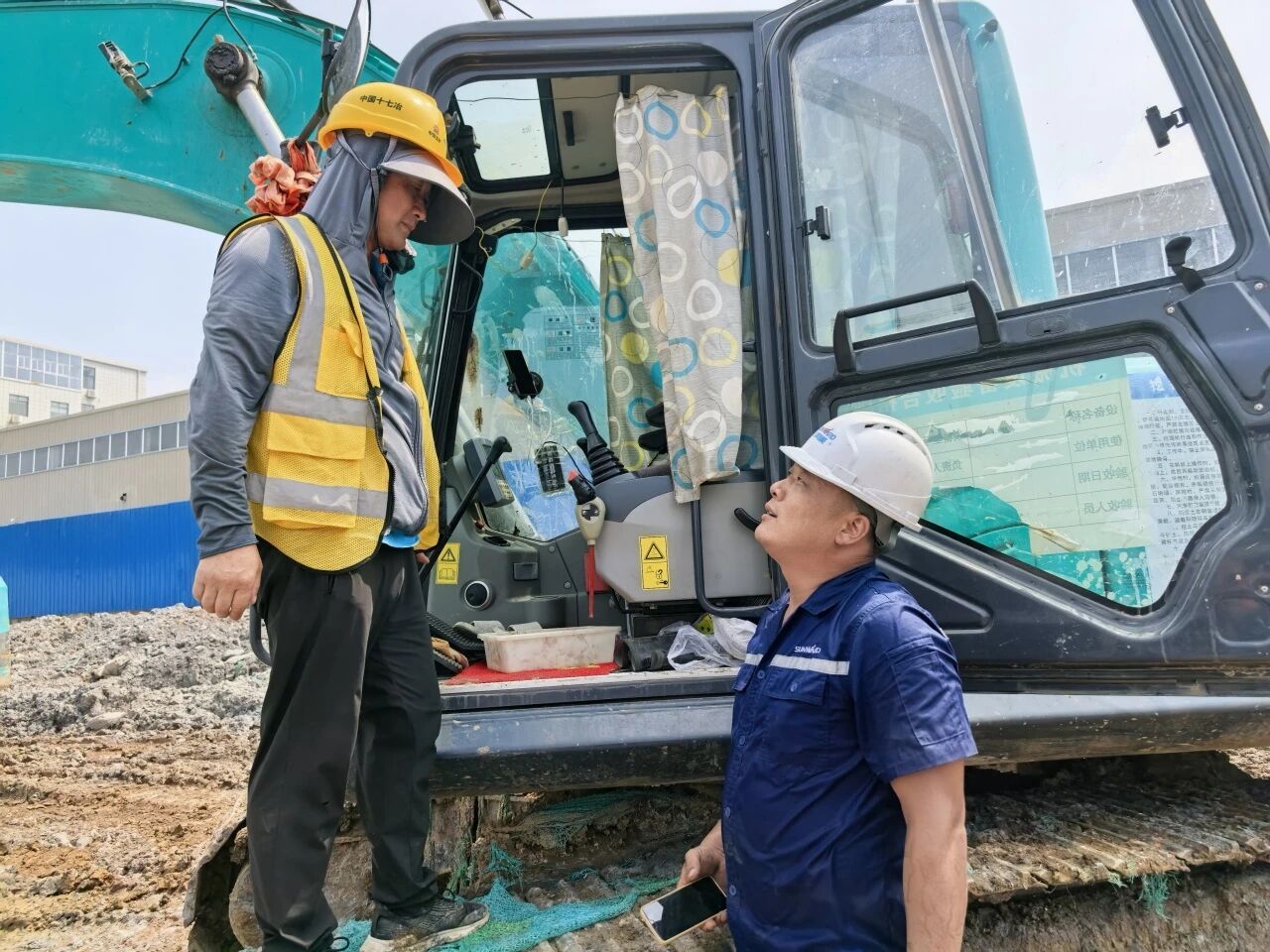 银河集团9873cm智能“服务万里杏妆活动走进安徽，贴心服务获客户认可