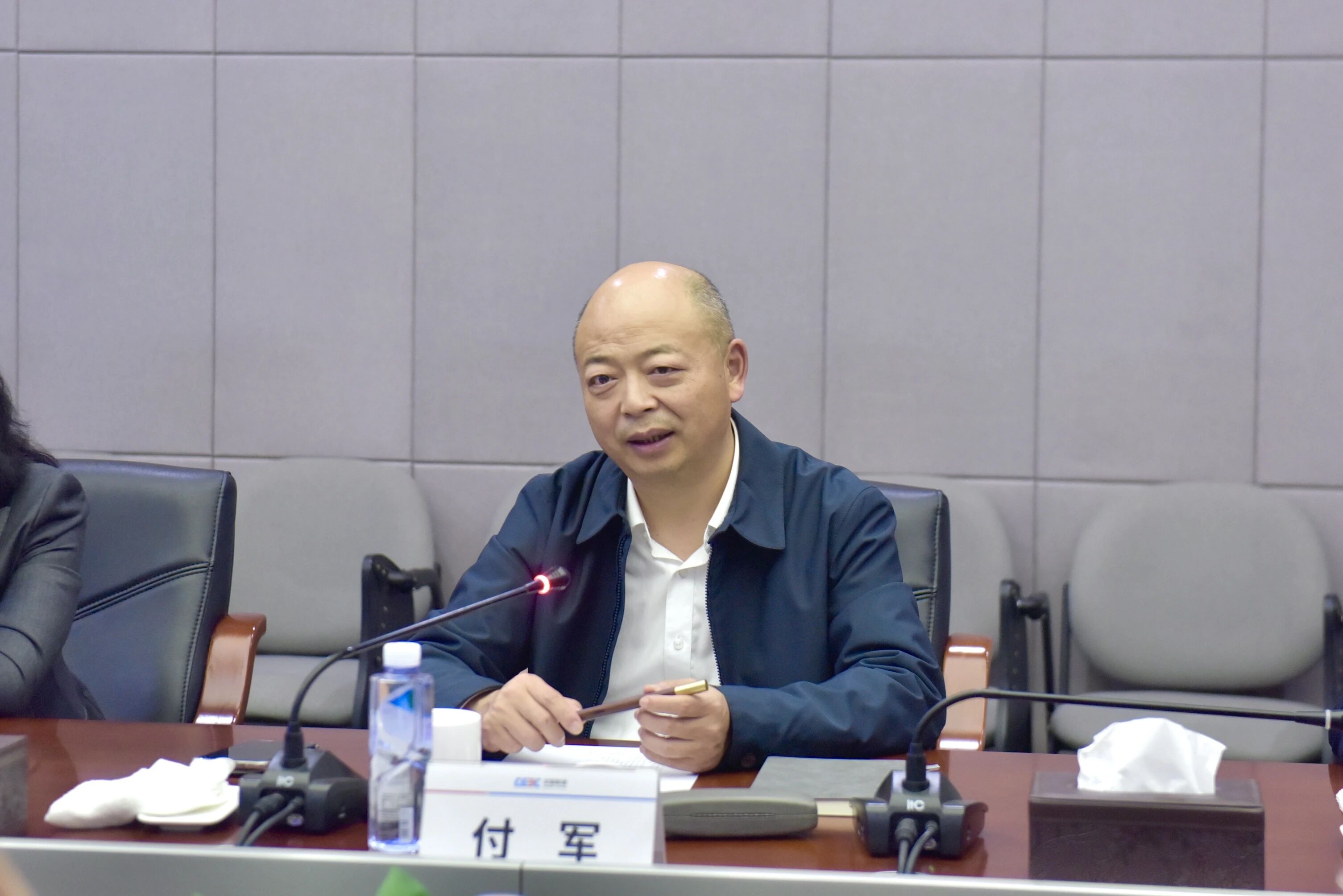 银河集团9873cm智能与易普力发展座谈互换，谱写互利共赢新篇章